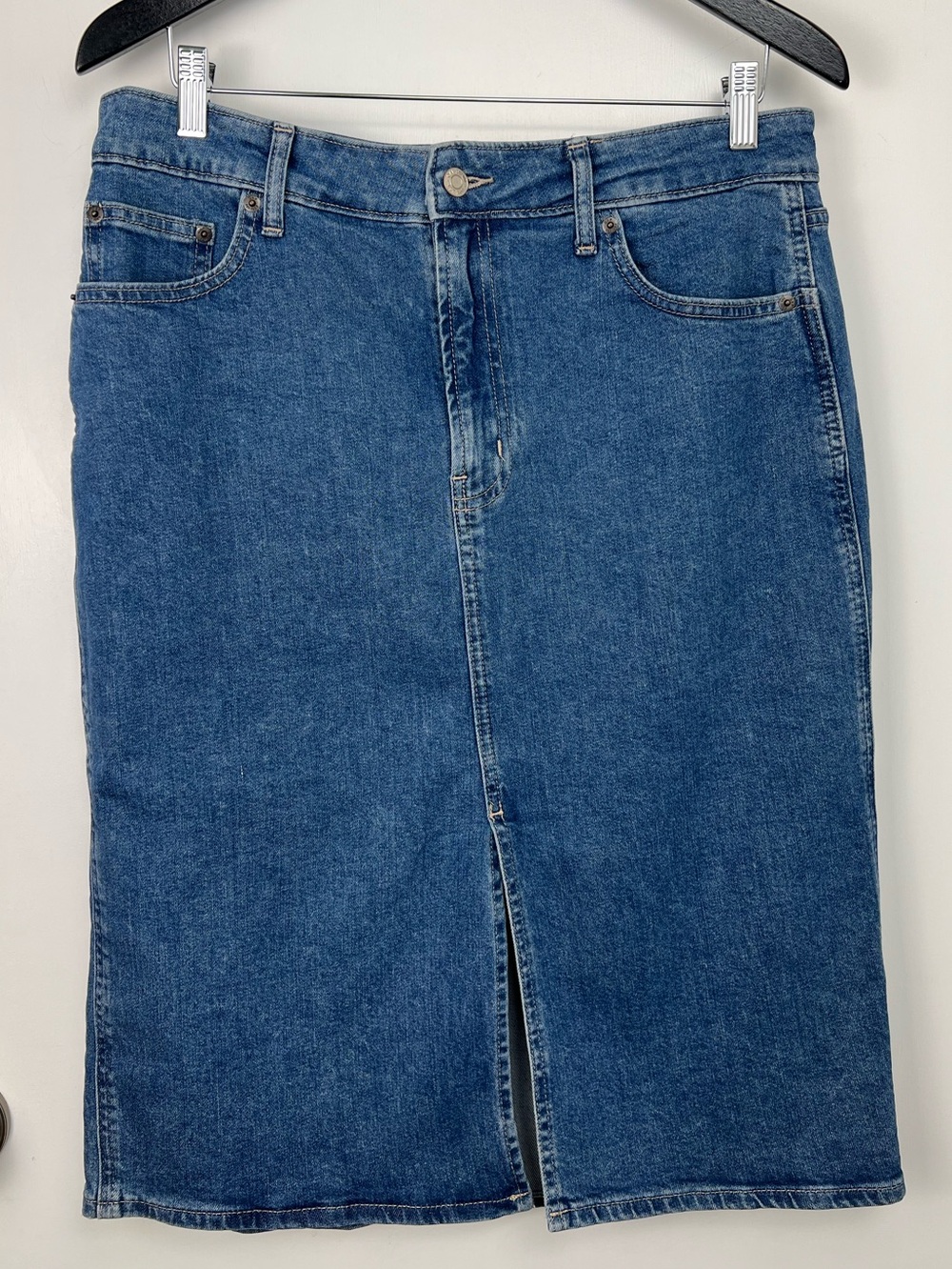 GAP Midi Medium Indigo Denim Pencil Skirt Sz 31/12 Blue Everyday Essential
